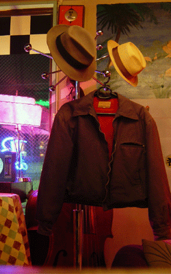 �C���e���A�R�[�g�n���K�[